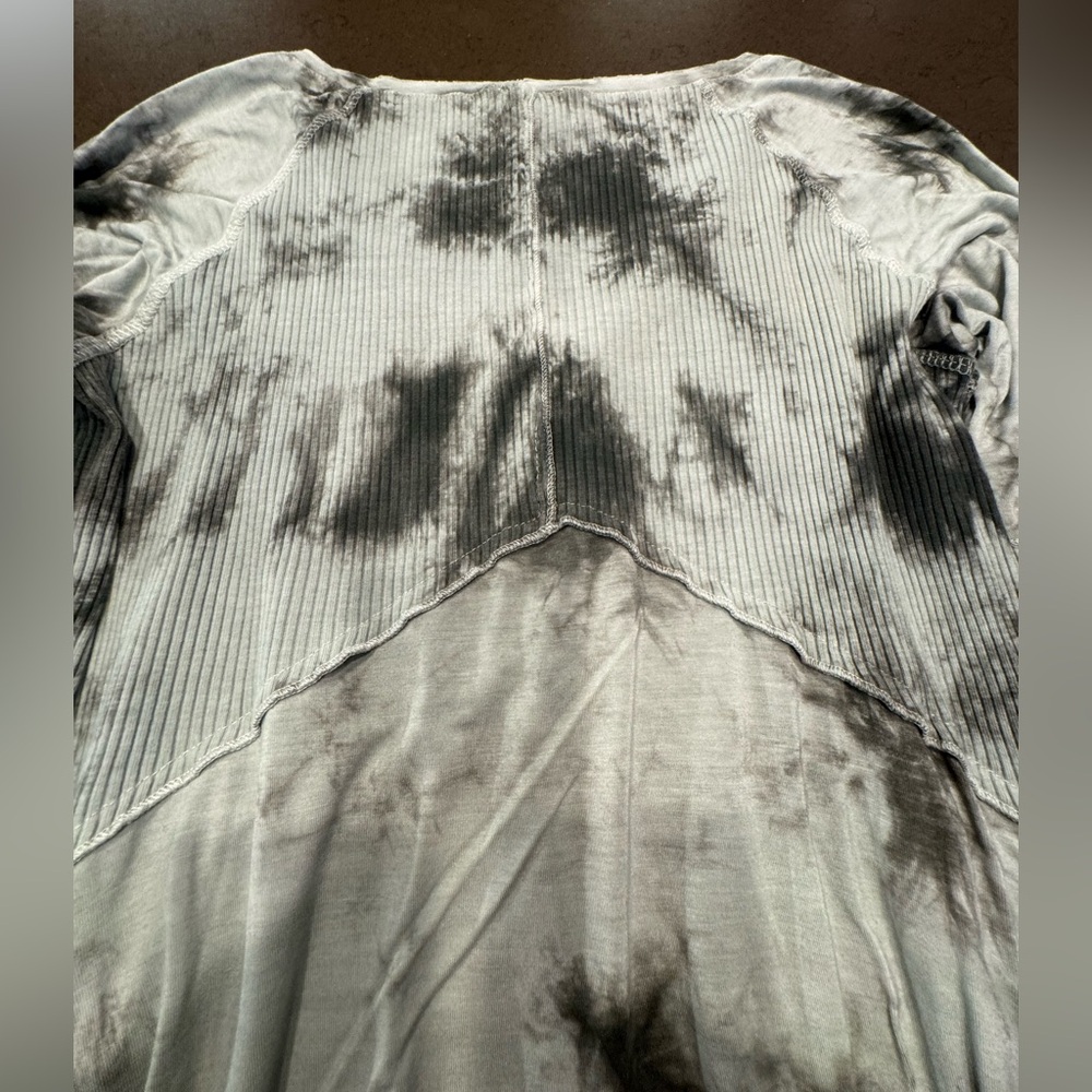 Pol Grey Tie Dye Long Sleeve Jersey Knit Babydoll Top Size S - Picture 13 of 15